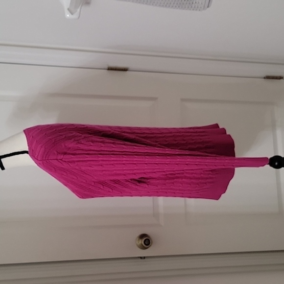 St. John's Bay Size 2X Magenta Long Sleeve Cable Knit Sweater, Gently Used Cond. - Picture 3 of 11